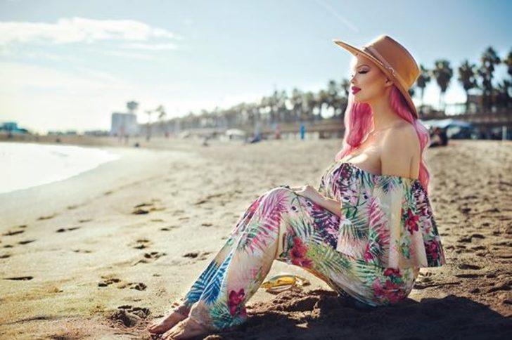 Barbie bebeğe benzemek için servet harcıyor! G5