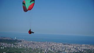 Samsun semaları yamaç paraşütleri ile şenlendi