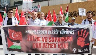 Eskişehir'de Tıp Fakültesi öğrencileri Filistin için yürüdü