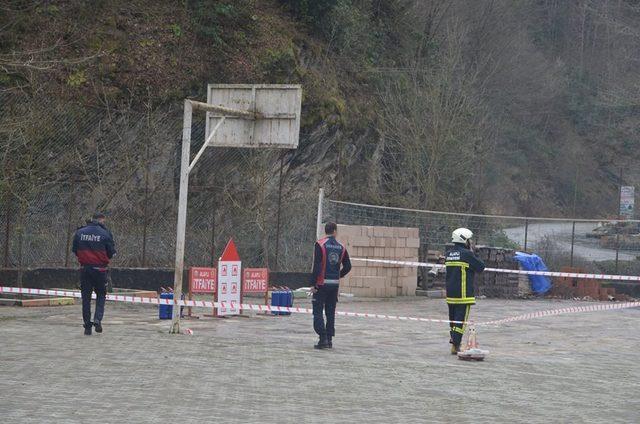 İtfaiye ekipleri yangın tatbikatı düzenledi