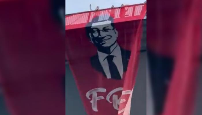 'Free İmamoğlu...' CHP'li vekiller 15 Temmuz Şehitler Köprüsü'ne astı
