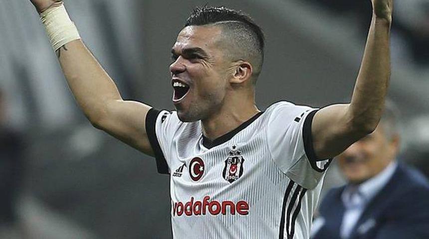 Pepe Beşiktaş taraftarların desteğinden &ccedil;ok mutlu