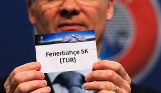 Fenerbahçe'ye Şampiyonlar Ligi'ne daha adım atmadan kötü haber geldi!