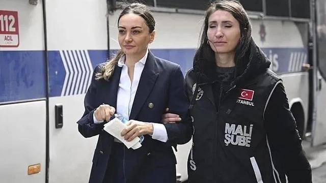 İBB Özel Kalem Müdürünün ifadesi ortaya çıktı:  İBB'ye ait demirbaş bir telefon olup olmadığını bilmiyorum