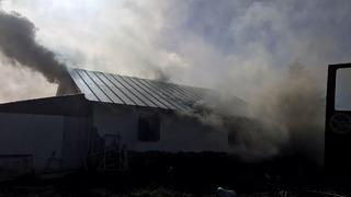 Yayla evinde çıkan yangında 4 kişi dumandan etkilendi