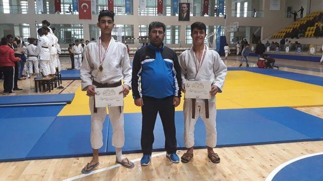 Büyükşehir Belediyesi Judo Takımı şampiyonu olmaya hak kazandı