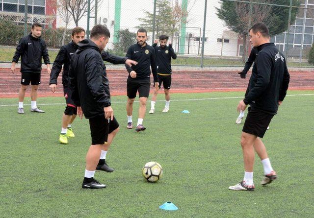 Aliağaspor, Güzeltepe’ye hazırlanıyor