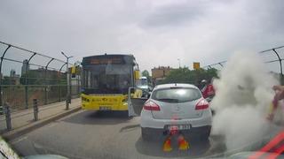 Yangın tüpüyle neye uğradığını şaşırmıştı! Sosyal medyanın konuştuğu Ataşehir magandası yakalandı: Gereği yapıldı