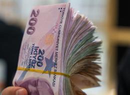 Banka faiz oranları belli oldu! Yüzde 53'e dayandı, yarışa girdiler... Akbank, TEB, Garanti, QNB, Ziraat, Vakıfbank, Yapı Kredi faiz oranı 2025