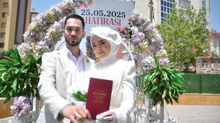 Konya'da nikah dairelerinde 25.05.2025 yoğunluğu