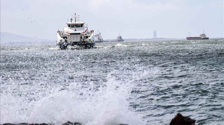 İzmir'de iptal edilen vapur seferleri normale döndü