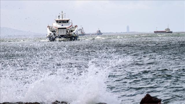 İzmir'de iptal edilen vapur seferleri normale döndü