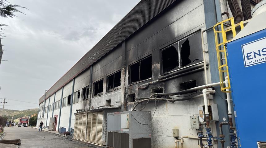 Balıkesir'de zincir üretimi yapan fabrikada çıkan yangın söndürüldü