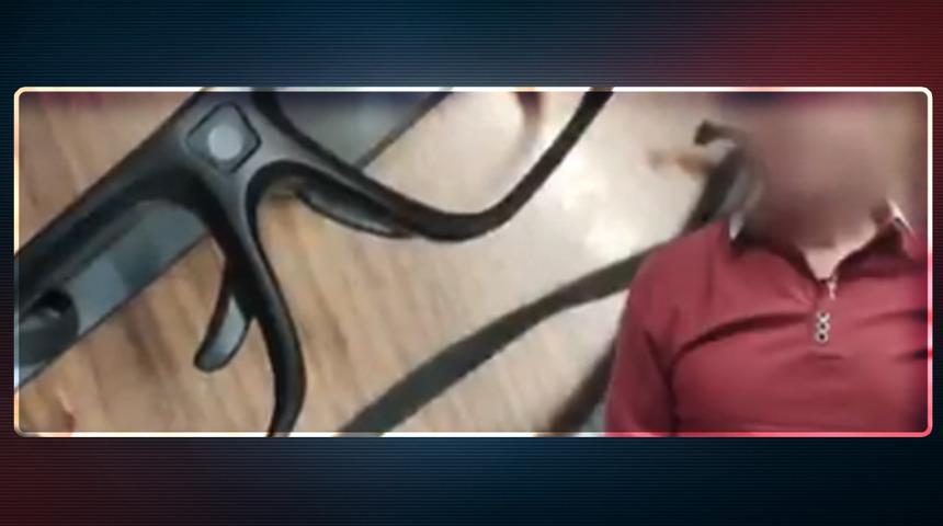 Sapık doktor yakayı ele verdi! Tüm deliller telefonunda... Özel tasarım gözlükle onlarca kadının görüntüsünü çekmiş