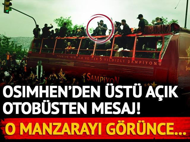 Osimhen'den gördüğü manzara sonrası üstü açık otobüsten mesaj! 
