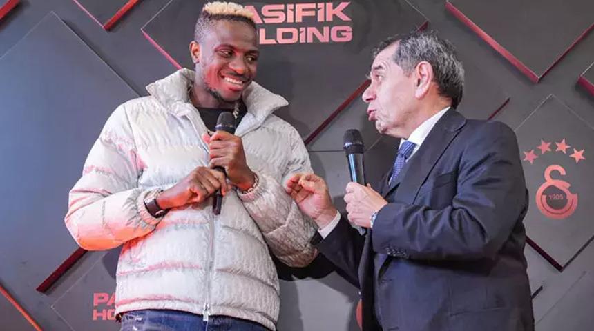 Victor Osimhen, Galatasaray'da kalacak mı? Dursun Özbek'ten transfer açıklaması