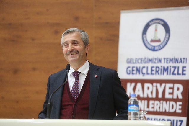 Başkan Tahmazoğlu, Öğrencilerle Kariyer Günlerinde Buluştu