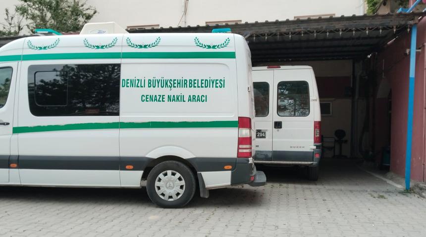Denizli'de sır gibi ölüm! Ne silah var ne de darp izi... Evinin bahçesinde 2 kulağı kesilmiş halde bulundu