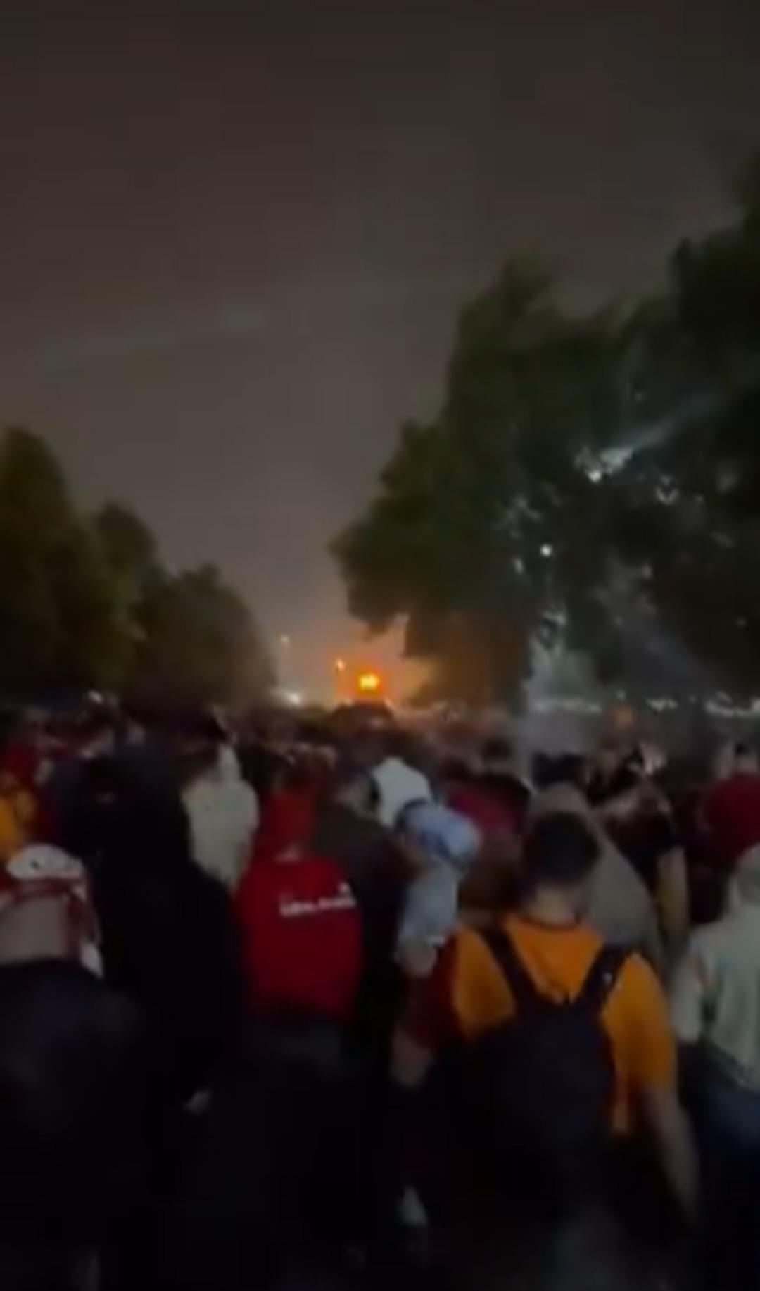 Galatasaray ın kutlamalarına damga vuran olay! Taraftarlar evlerine döndü 2