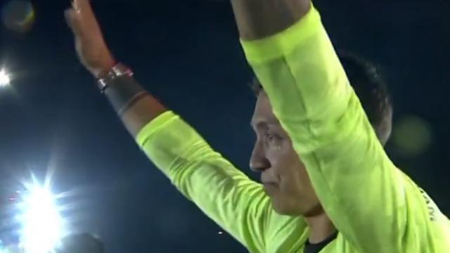 Galatasaray efsanesi Fernando Muslera omuzlarda veda etti! Kutlamalarda gözyaşları sel oldu