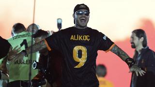 Galatasaray'ın şampiyonluk kutlamalarına damga vurdu! Arjantinli yıldız Ali Koç forması giydi