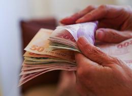 Düğmeye basıldı, ev kadınlarına emeklilik modeli! Yıpranma payı, doğum borçlanması... 'En önemli özelliği' diyerek açıkladı