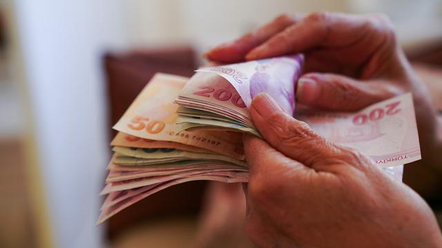 Düğmeye basıldı, ev kadınlarına emeklilik modeli! Yıpranma payı, doğum borçlanması... 'En önemli özelliği' diyerek açıkladı