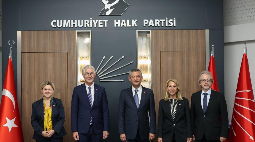 Fransız senatörler CHP Genel Merkezinde