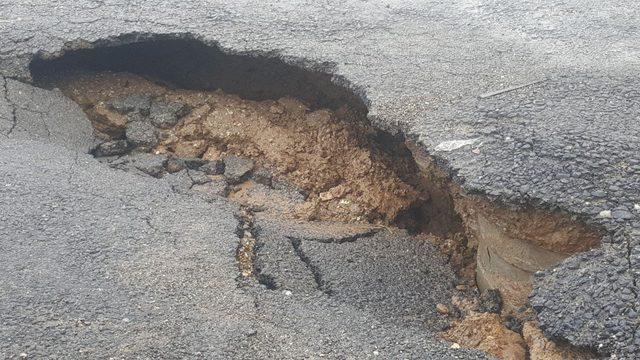 Aydın'da sağanak yağmur hayatı olumsuz etkiledi