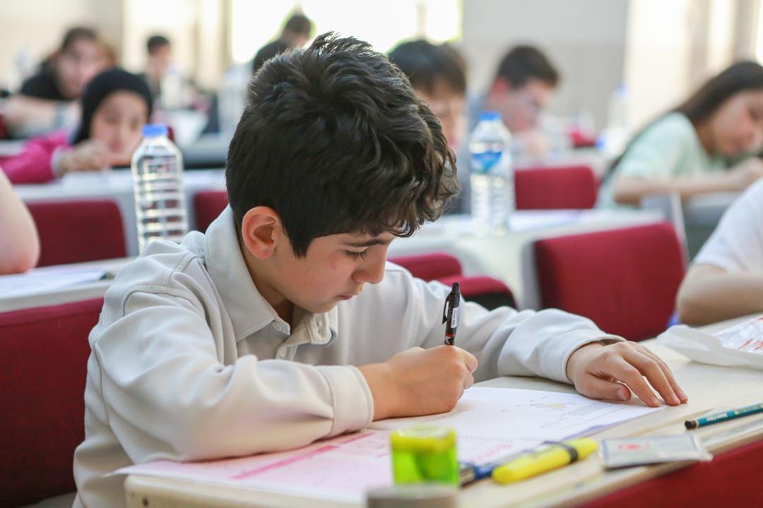 Matematik Olimpiyatları düzenlendi: Atatürk Üniversitesi’nde ortaokul öğrencilerinin matematik coşkusu 1