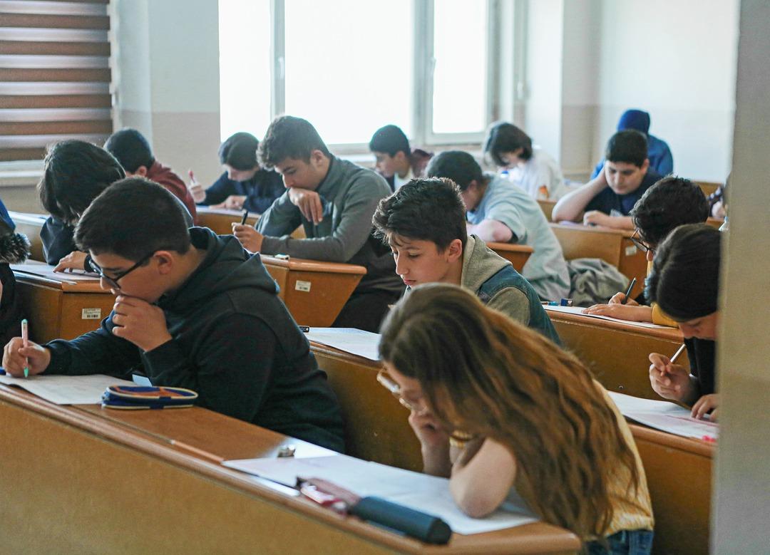 Matematik Olimpiyatları düzenlendi: Atatürk Üniversitesi’nde ortaokul öğrencilerinin matematik coşkusu 2