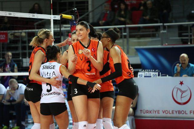 Eczacıbaşı VitrA, CEV Kupası'nda yarı finalde!