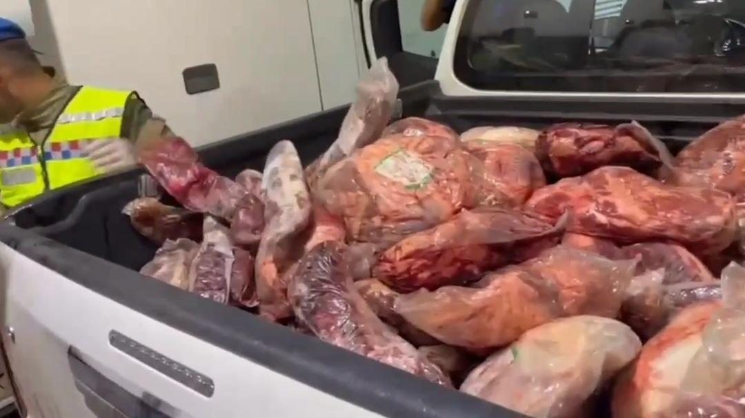 Jandarmadan şok yol uygulaması: Yakalanmasaydı vatandaşlara yedireceklerdi! Siyah poşetlerden çıktı 2