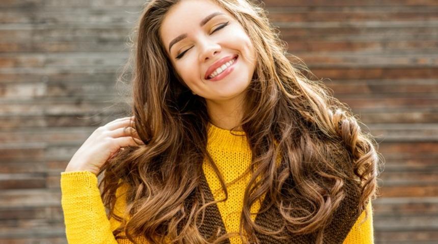 Yumuşacık sağlıklı saçlar için doğal maske 