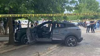 Kontrolden çıkan araç hastane bahçesine daldı! 1 ölü, 1 yaralı