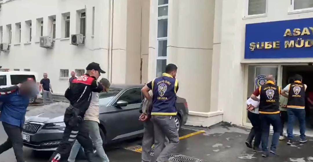 Kurban pazarında silahlar, taşlar, sopalar konuştu! Ankara da besiciler polise saldırdı, ortalık fena karıştı: "Şehir eşkıyaları gözaltına alındı" 9