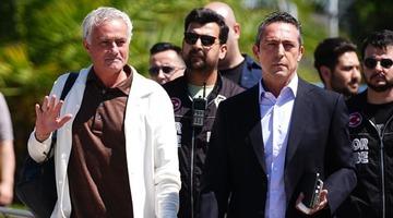 Fenerbahçe'de sil baştan kadro kuruluyor! Tam 12 oyuncu ile yollar ayrılıyor...