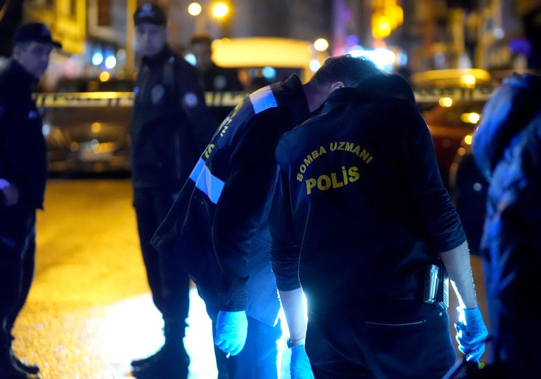 AA-20250527-38092127-38092122-KAGITHANEDE_IS_YERINE_PATLAYICI_MADDE_ATILMASI_SONUCU_7_KISI_YARALANDI