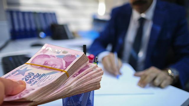 3600 ek gösterge kararı sonrası uzman isim memur maaş artışı ve emekli aylığı ile ilgili konuştu! 'Onları etkileyecek'