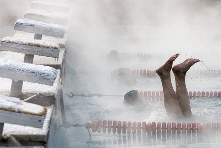 Böyle olur Rusların havuz keyfi! Kış ortasında bile oradalar G1