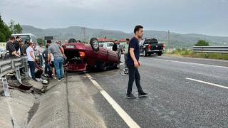 Bütün aile panik yaşadı! Ereğli'de otomobil takla attı