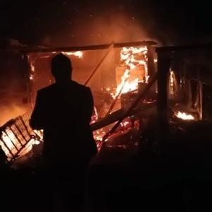Köy fırını ile ardiyesi küle döndü! Kocaeli'de yangın: Ateş söndürülmemiş