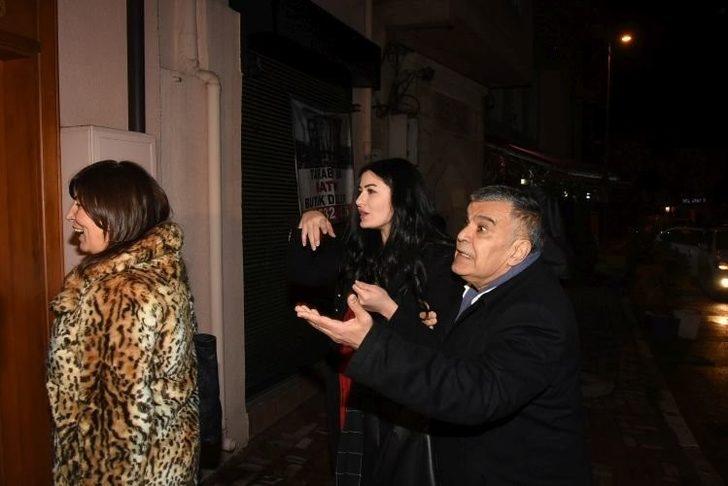 Deniz Çakır alkolü fazla kaçırınca evini bulamadı G1