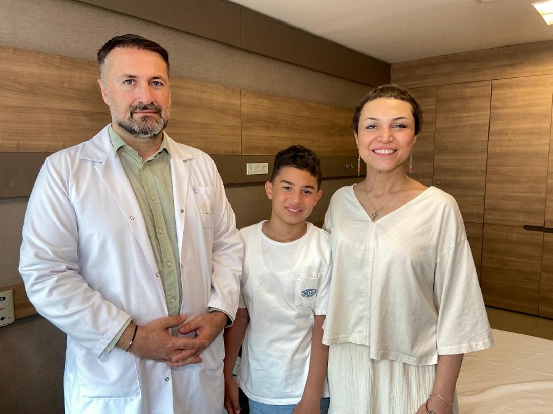 Meme kanseri ve lösemiyle mücadele ediyordu! 10 yaşındaki oğlunun iliği ile kanseri ikinci kez yendi: "Benim can verdiğim, bana can verdi" 1