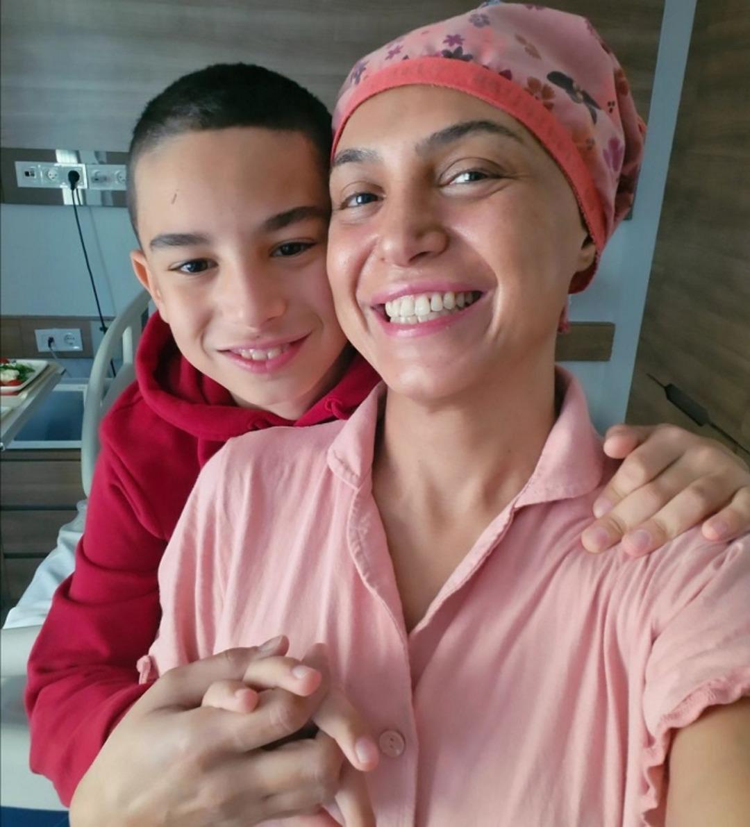 Meme kanseri ve lösemiyle mücadele ediyordu! 10 yaşındaki oğlunun iliği ile kanseri ikinci kez yendi: "Benim can verdiğim, bana can verdi" 3