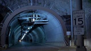 Eski bakandan olay iddia! Kıyamete hazırlık mı yapıyorlar? Zenginlerin hayatını kurtarmak için inşa edildi