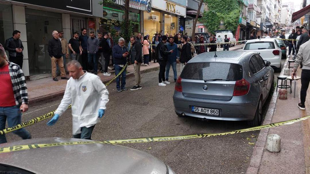 1998 yılındaki cezaevi müdürü cinayetine karışan şahsa berberde silahlı saldırı: Kafasından vuruldu 3