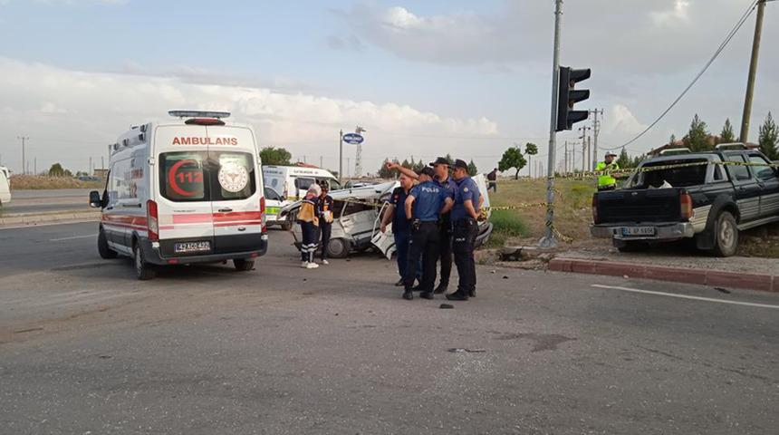 Konya'da otomobil ile kamyonet çarpıştı, yaşlı çift hayatını kaybetti