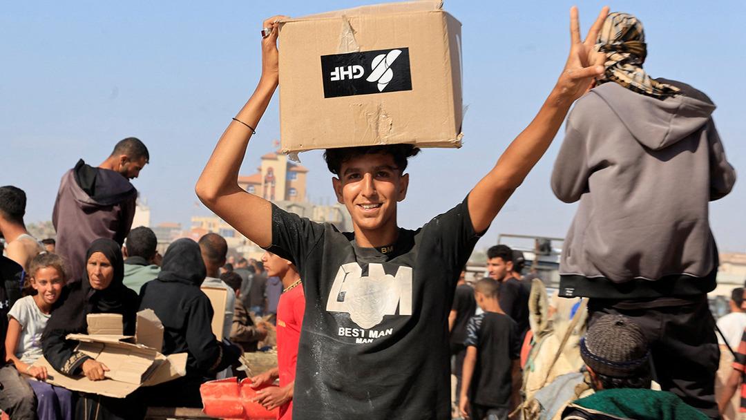 Dünyanın konuştuğu görüntü! Yardım için geldiler, canlarından oldular! Fotoğraflar Nazi kamplarına benzetildi… 7