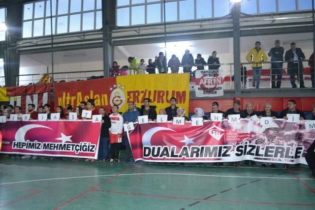 Erzurum’da ‘Engelleri Aşta Gel Mehmet’im’ futbol müsabakası